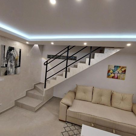 Apartman Lux Jelena Surčin Kültér fotó