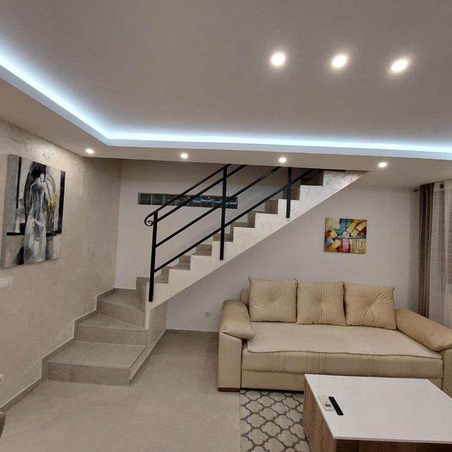 Apartman Lux Jelena Surčin Kültér fotó