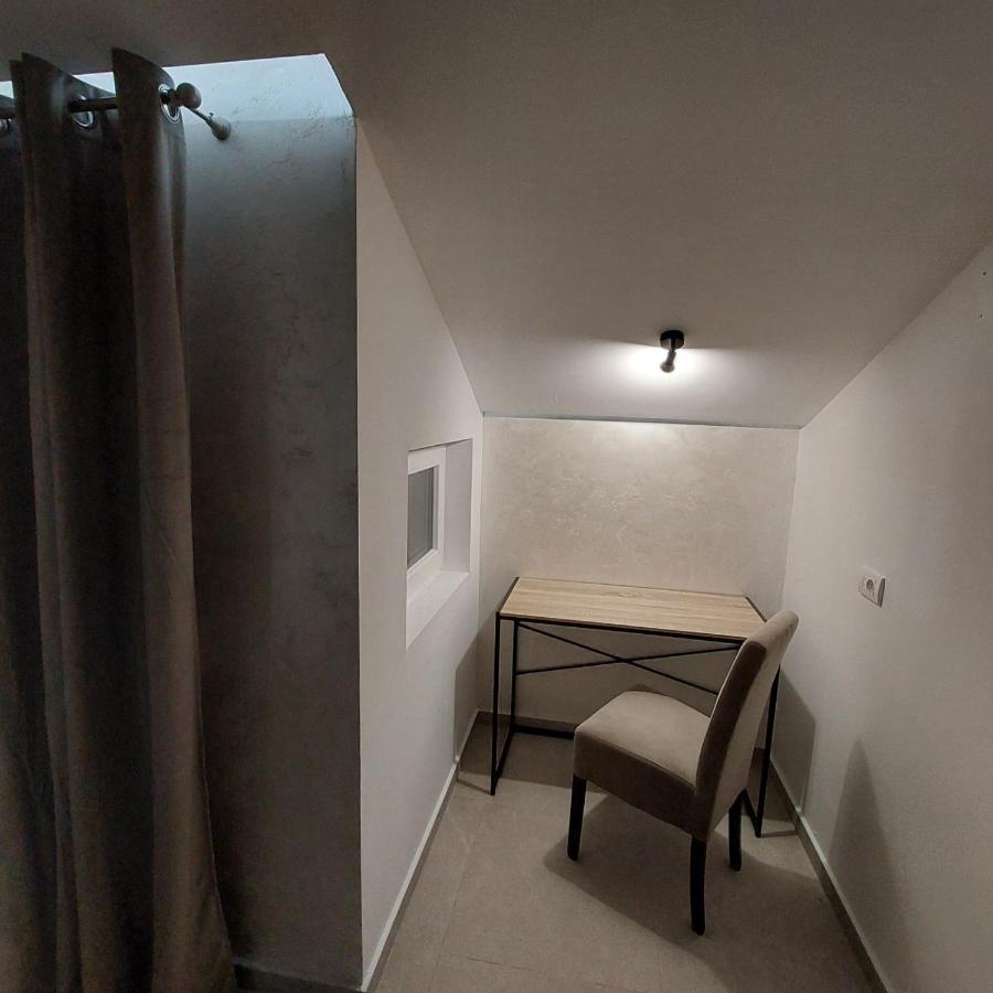 Apartman Lux Jelena Surčin Kültér fotó