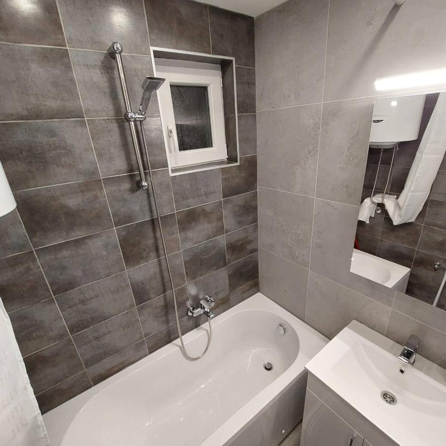 Apartman Lux Jelena Surčin Kültér fotó
